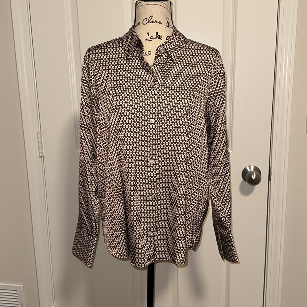 NWT Abercrombie satin button down shirt